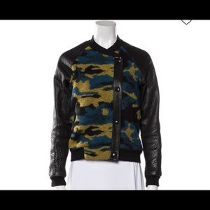 GRYPHON
Genuine leather/Wool Printed #jacket #coat #varsity #bomber